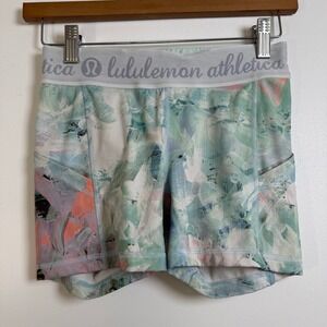 Lululemon Athletic Shorts Womens 4 Multi Color Abstract Print Pockets Yoga Run